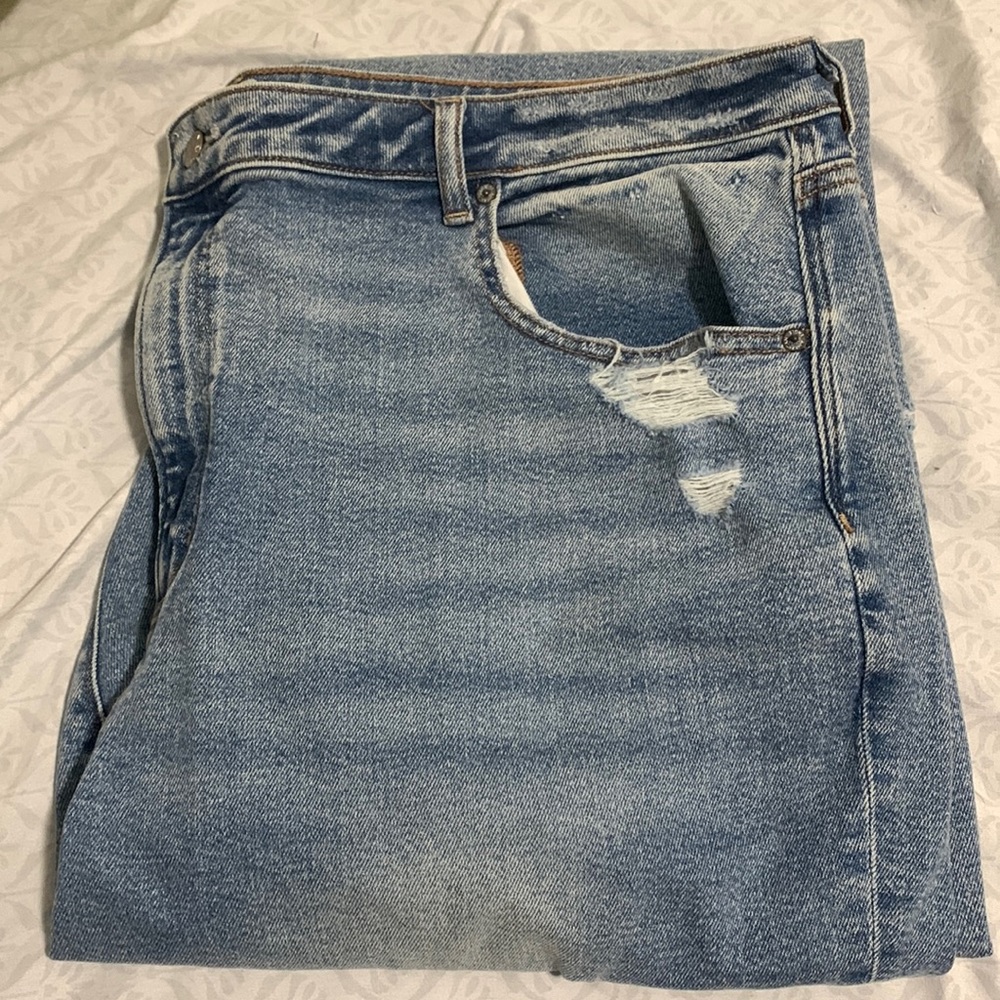 American Eagle Mom Jeans